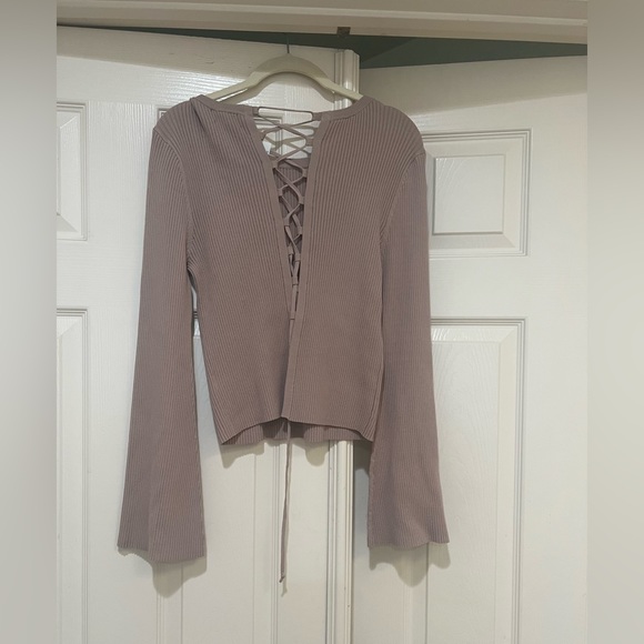 INTERMIX Mia Back Lace Up Knit flare Sleeves beige closet‎ capsule Sweate… - Picture 9 of 15